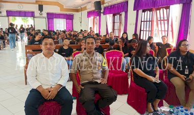 Bhabinkamtibmas-Nunbaun-Sabu,-Ikut--Dalam-Kampanye-Stop-Kekerasan-Terhadap-Anak