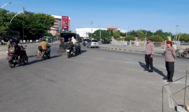 Wujudkan-Kamseltibcarlantas,-Polresta-Coklatkan-Jalan-Raya-di-Kota-Kupang