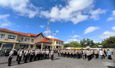 Peringati-Hari-Buruh-Internasional,-Polresta-Kupang-Kota-Berikan-Pengamanan-Unras-yang-Humanis