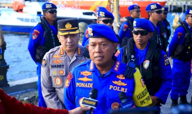 Ditpolairud-Polda-Bali-Siagakan-Dua-Kapal-dan-Tiga-Helikopter-Amankan-KTT-WWF.