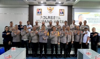 Supervisi-ke-Polresta,-Kabidhumas-Ariasandy-Tekankan-Pentingnya-Literasi-Digital