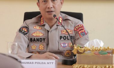 Aksi-Demonstrasi-Kawal-Putusan-MK-oleh-Mahasiswa-di-NTT-Berjalan-Aman-dan-Kondusif