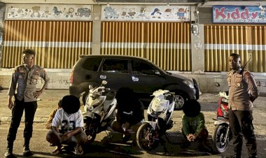 Satuan-Samapta-Polresta-Kupang-Kota-Amankan-Pelaku-Balap-Liar-di-Depan-SMA-Negeri-1-Kupang