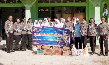 Satlantas-Polresta-Kupang-Kota-Bagikan-Sembako-di-Pondok-Pesantren