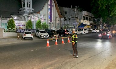 Satlantas-Polresta-Pengamanan-dan-Gatur-Lalin-Ibadah-Umat-di-Gereja