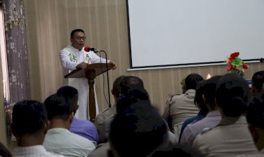 Polresta-Kupang-Kota-Gelar-Ibadah-Awal-Bulan,-Dorong-Anggota-Menjadi-Berkat-bagi-Orang-Lain