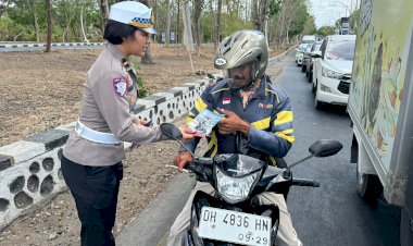 Upaya-Meningkatkan-Tertib-Lalulintas-di-Kota-Kupang,-Satlantas-Polresta-Terus-Imbau-Pengendara-di-Jalan