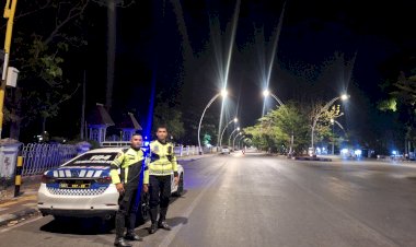 Satlantas-Polresta-Kupang-Kota-Lakukan-Patroli-Malam,-Tingkatkan-Keamanan-dan-Ketertiban-Masyarakat