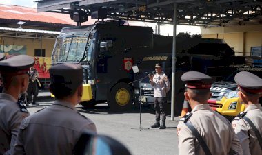 Polresta-Kupang-Kota-Terima-Siswa-Praktek-SPN-Polda-NTT,-Kabag-SDM:-Asah-Ilmu-Dengan-Terus-Belajar-dan-Berlatih