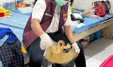 Polwan-Polresta-dan-Petugas-Lapas-Perempuan-Kupang-Lakukan-Penggeledahan-Bersama-Terhadap-Warga-Binaan