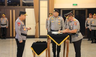 Kapolri-Lantik-Pejabat-Utama-Baru:-Dorong-Profesionalisme-dan-Peningkatan-Pelayanan