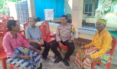 Bhabinkamtibmas-Oepura-Sambang-dan-Berikan-Imbauan-Terkait-Batas-Waktu-Penyelenggaraan-Pesta