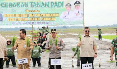 Gugus-Tugas-Ketahanan-Pangan-Polri-Tanam-Padi-Serentak,-Cetak-10-Ribu-Hektare-Sawah