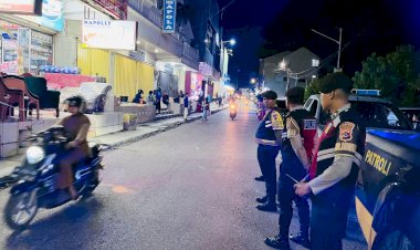 Patroli-Malam-Satuan-Samapta-Polresta,-Ciptakan-Keamanan-yang-Kondusif-di-Kota-Kupang
