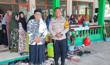 Wujud-Toleransi,-Bhabinkamtibmas-Oetete-Hadiri-Perayaan-Isra'-Mi'raj-Perkumpulan-Keluarga-Pasundan-Magle-NTT.