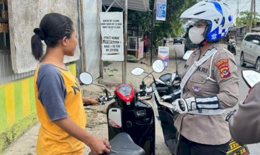 Patroli-Polwan-Sat-Lantas-Polresta-Kupang-Kota,-Berikan-Teguran-Terhadap-Pelanggaran-Kasat-Mata.