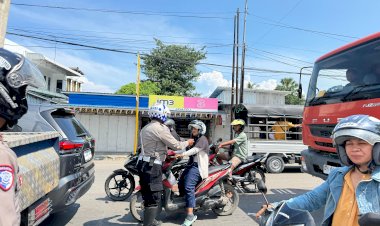 Pentingnya-Keselamatan-di-Jalan,-Satlantas-Polresta-Kupang-Kota-Terus-Himbau-Pengendara-untuk-Tertib.