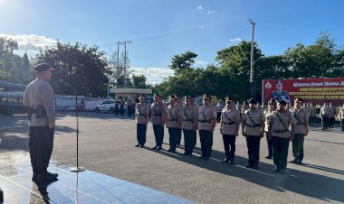 Mutasi-Pejabat-Utama-Polresta-Kupang-Kota,-Kapolresta-Kombes-Aldinan-Manurung-Pimpin-Sertijab.