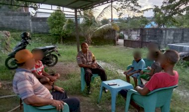 Empat-Kakak-Beradik-Anak-Dibawah-Umur-Curi-HP-dan-Dinamo-Air,-Bhabinkamtibmas-Batuplat-Lakukan-Problem-Solving,-Selesaikan-Permasalahan-Tersebut.