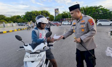 Polresta-Kupang-Kota-Hadirkan-Keberkahan-Ramadhan-Melalui-Berbagi-Takjil