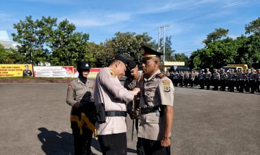 Akp-Gustaf-Ndun-Dipromosi-Menjadi-Kasatresnarkoba-Polresta-Kupang-Kota,-Kapolresta-Pimpin-Upacara-Pelantikan.