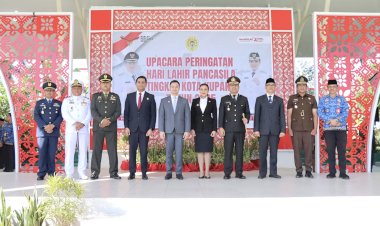 Kapolresta-Kupang-Kota-Hadiri-Upacara-Peringatan-Hari-Lahir-Pancasila.