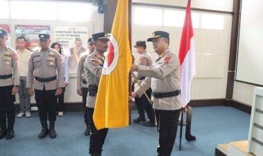 Pengukuhan-Struktur-dan-KOP-Polresta-Kupang-Kota,-Kombes-Aldinan:-Tingkatkan-Kualitas-SDM-yang-Unggul-dan-Berprestasi.