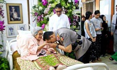 Kapolri-Hadiri-Perayaan-Ulang-Tahun-ke-100-Ny.-Meriyati-Hoegeng,-Simbol-Kesetiaan-dan-Keteladanan