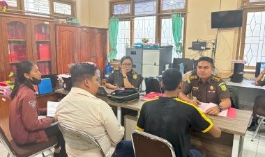 Unit-PPA-Satreskrim-Polresta-Kupang-Kota-Serahkan-Dua-Tersangka-Percabulan-dan-Persetubuhan-Anak-ke-Kejaksaan