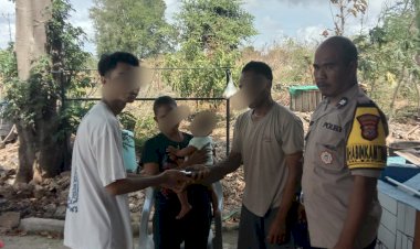 Bhabinkamtibmas-Batuplat-Mediasi-Kasus-Penggelapan-Handphone,-Masalah-Diselesaikan-Secara-Kekeluargaan.