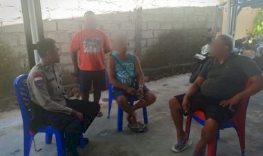 Bhabinkamtibmas-Oepura-Sambangi-Rumah-Warga,-Sampaikan-Imbauan-Kamtibmas-Jelang-Acara-Syukuran-Pernikahan.