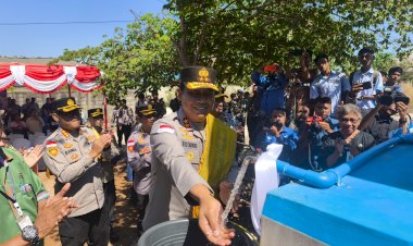 Kapolda-NTT-Resmikan-Dua-Sumur-Bor-di-Maulafa,-Wujud-Nyata-Kepedulian-Polri-pada-Kebutuhan-Air-Bersih-Warga.