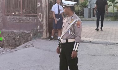 Polsek-Kota-Raja-Pengaturan-Lalu-Lintas,-Tekankan-Keselamatan-dan-Disiplin-Berkendara.