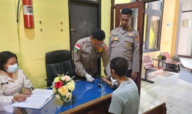 Biddokkes-Polda-NTT-dan-Sidokkes-Polresta-Kupang-Kota-Gelar-Pemeriksaan-Kesehatan-bagi-22-Tahanan