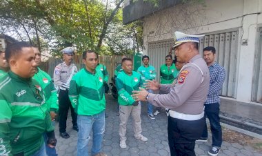 Kasat-Lantas-Polresta-Kupang-Kota-Koordinasikan-Pembuatan-Gerai-Ojol-Kamtibmas-bersama-Grab