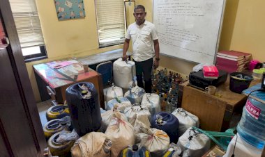 Polresta-Kupang-Kota-Amankan-1,2-Ton-Miras-Ilegal-yang-Masuk-ke-Kota-Kupang-di-Wilayah-Pelabuhan.