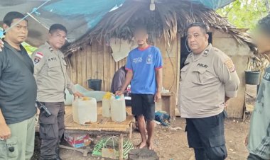 Polsek-Alak-Amankan-80-Liter-Sopi-dan-Moke,-dalam-Kegiatan-Kepolisian-yang-Ditingkatkan.