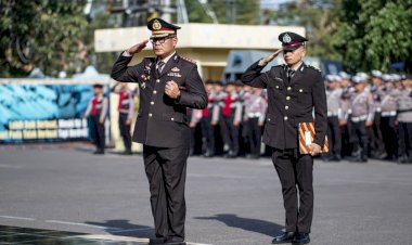 Upacara-Hari-Pahlawan,-Kapolresta-Kupang-Kota-Serukan-Semangat-Pengabdian-Tanpa-Pamrih.