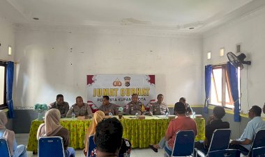 Polresta-Kupang-Kota-Dekatkan-Diri-dengan-Warga-Lewat-Jumat-Curhat-di-Kelurahan-Airmata.