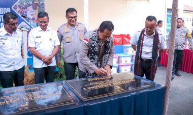 Bantu-Penuhi-Kebutuhan-Air-Bersih,-Kapolda-NTT-Resmikan-Sumur-Bor-di-Sembilan-Kelurahan-di-Kota-Kupang.