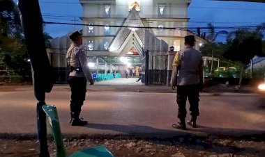 Polsek-Maulafa-Amankan-Misa-Perdana-RD-Petrus-Krisologus-Taitoh-di-Gereja-St.-Yoseph-Pekerja-Penfui