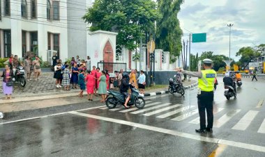 Satlantas-Polresta-Kupang-Kota-Pastikan-Keamanan-Ibadah-Minggu-di-Sejumlah-Gereja.