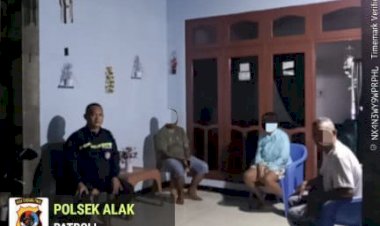 Gerak-Cepat-Bhabinkamtibmas-Fatufeto,-Turun-TKP-Pelemparan-Rumah-di-Jalan-Tifa.