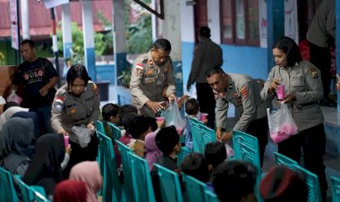 Polresta-Kupang-Kota-Berbagi-Takjil-dan-Buka-Puasa-Bersama-Anak-Panti-Asuhan-At-Tin