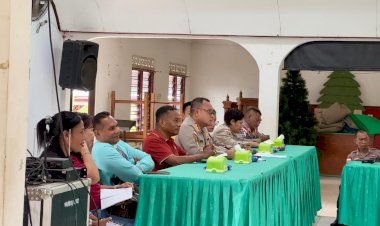Jumat-Curhat-di-Gereja-GMIT-Genazaret,-Warga-Lasiana-Sampaikan-Aspirasi-Langsung-kepada-Kapolda-NTT.
