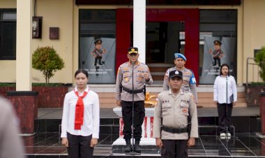 Pimpin-Apel-Pagi,-Kapolresta-Kupang-Kota-Evaluasi-Kinerja-dan-Tekankan-Deteksi-Dini-Gangguan-Kamtibmas.