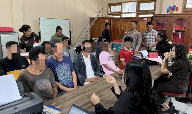 Delapan-Tersangka-Pengeroyokan-Maut-di-Sikumana-Resmi-Dilimpahkan-Polsek-Maulafa-ke-Kejari-Kota-Kupang