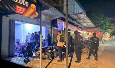 Patroli-Malam-hingga-Sahur,-Satsamapta-Polresta-Kupang-Kota-Pastikan-Kamtibmas-Tetap-Kondusif.