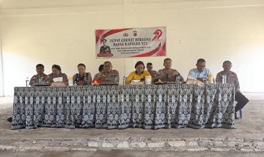 Kapolsek-Maulafa-Hadiri-Jumat-Curhat-Polda-NTT-di-Nasipanaf-:-Warga-Sampaikan-Berbagai-Keluhan,-Harapan-dan-Apresiasi.