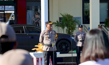 Wakapolresta-Kupang-Kota-Pimpin-Apel-Jam-Pimpinan,-Tekankan-Disiplin-dan-Peningkatan-Pelayanan.